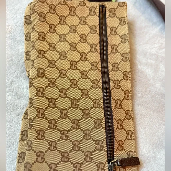 Gucci GG Canvas Belt Bag - Picture 7 of 14